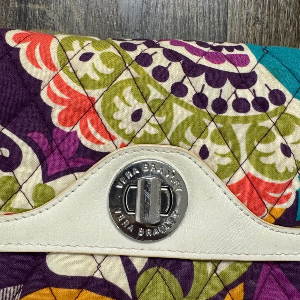 Vera Bradley Quilted Crossbody‎ Bag Colorful Floral Print Cream Leather Trim